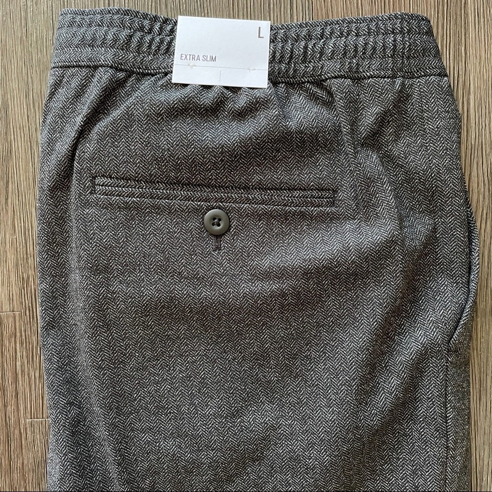 Express Extra Slim Charcoal Herringbone Luxe Comfort Soft Jogger Dress Pant - Picture 6 of 9